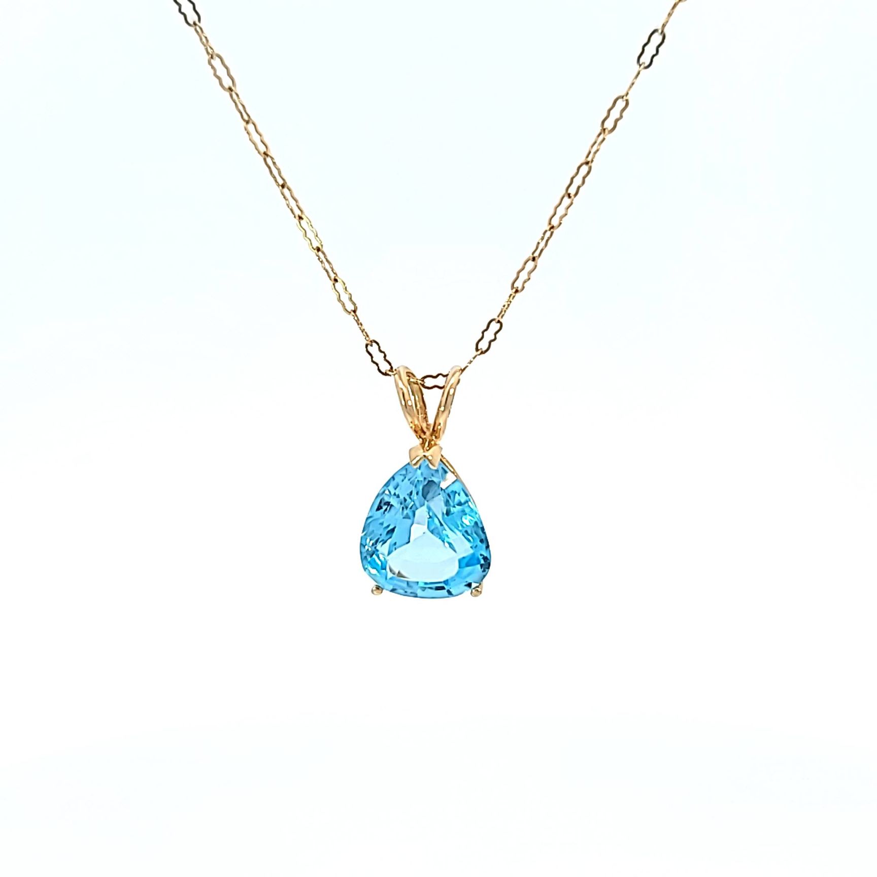 14Y95BLTPZ-15_6 14 kt Yellow gold Bl Topaz necklace